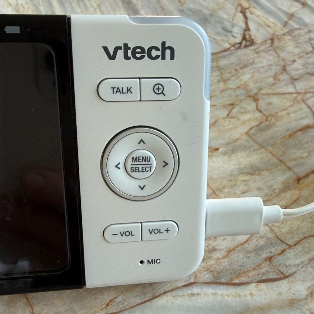 Tech - Picture 5 of 11